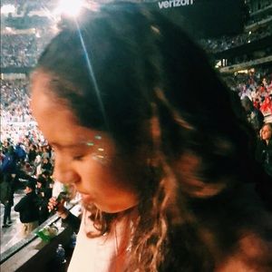 Meet your Posher, Angelina